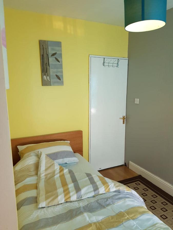 Ferienwohnung New Cross House Wolverhampton Exterior foto
