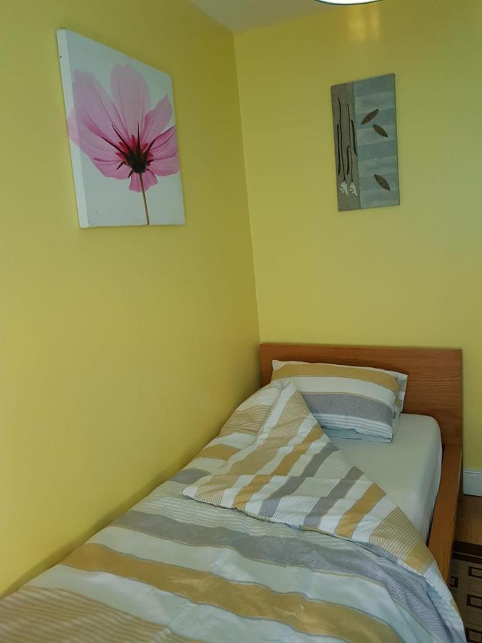 Ferienwohnung New Cross House Wolverhampton Exterior foto